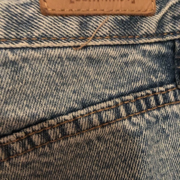 BLANK NYC High rise jeans. Size 26 (2). - Picture 3 of 4